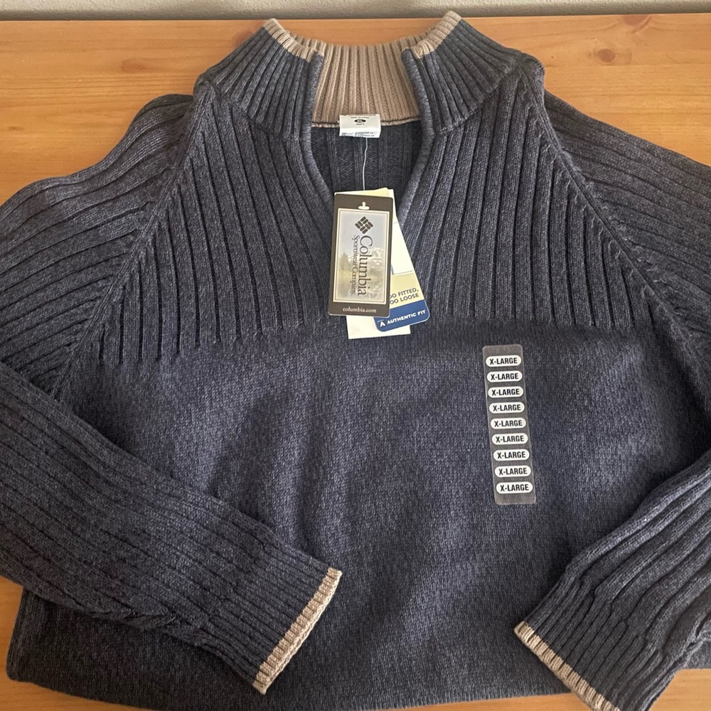 NWT Men’s Columbia sweater-half zip. Size XL